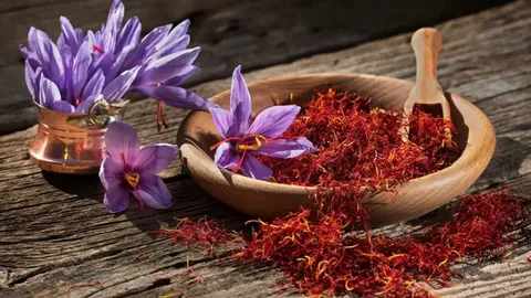 زعفران اصلی ایرانی ارسال ایمن جعبه چوبی مقاوم صادراتی